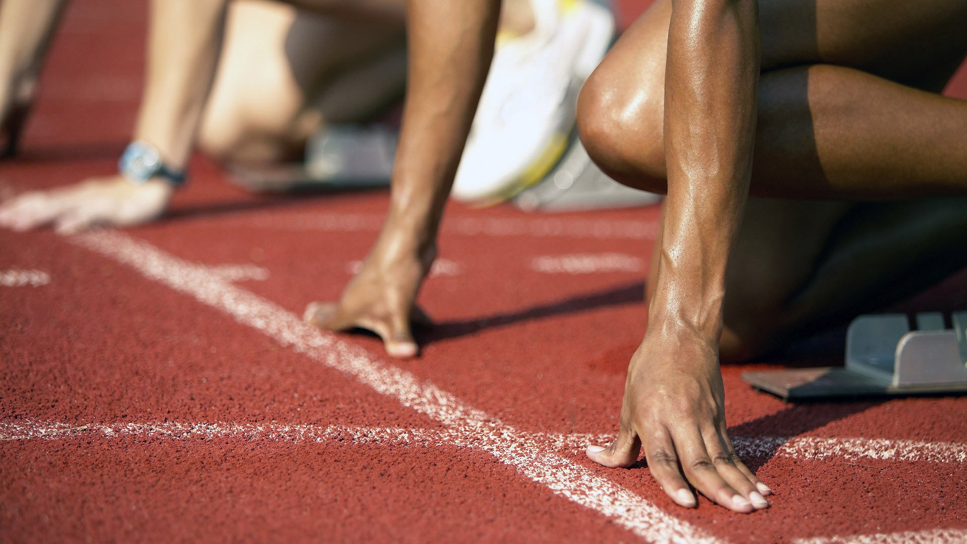 德国名将卢卡斯·梅尔滕斯稳定收官，卢卡斯 恩梅查